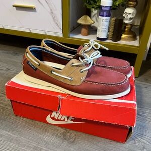 Crown & Ivy Boat Loafers Red & Tan